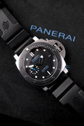 Bild in Galerie-Betrachter laden, Panerai Submersible PAM00683 - Detailansicht 5