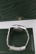 Załaduj obraz do przeglądarki galerii, Rolex Submariner Date 16610LV - widok szczegółowy 7