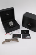 Cargue la imagen en el visor de la galería, Tudor Black Bay Fifty-Eight 79010SG - documentación o volumen de entrega