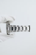 Load image into gallery viewer, Rolex Yacht-Master 40 126622 - Detailed view 8