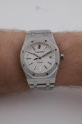 Bild in Galerie-Betrachter laden, Audemars Piguet Royal Oak 15300ST.OO.1220ST.01 - Detailansicht 10