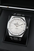 Bild in Galerie-Betrachter laden, Audemars Piguet Royal Oak 15400ST.OO.1220ST.02.A - Detailansicht 2