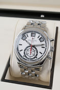 Carica l'immagine nel visualizzatore della galleria, Patek Philippe Annual Calendar Chronograph 5960/1A-001 - Detailansicht 2