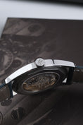 Bild in Galerie-Betrachter laden, Patek Philippe Calatrava 6007A-001 - Detailansicht 6