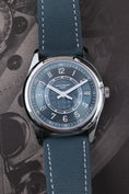 Bild in Galerie-Betrachter laden, Patek Philippe Calatrava 6007A-001 - Detailansicht 2
