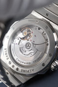 Carica l'immagine nel visualizzatore della galleria, Chopard Alpine Eagle 41mm 298600-3001 - Detail view 7
