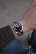Carica l'immagine nel visualizzatore della galleria, Rolex Oyster Perpetual 41 124300 - Detailansicht 9