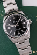 Załaduj obraz do przeglądarki galerii, Rolex Oyster Perpetual 41 134300 - Detailansicht 4