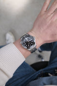 Load image into Gallery viewer, Omega Seamaster Diver 300 M 21030422001001 - Detailed view 10