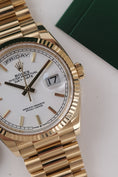 Cargar la imagen en la vista de la galería, Rolex Day-Date 36 128238 - Vista detallada 3