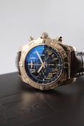 Bild in Galerie-Betrachter laden, Breitling Chronomat 44 HB011012 - Detailansicht 3