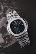 Bild in Galerie-Betrachter laden, Patek Philippe Nautilus 5711/1A - Detailansicht 2