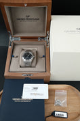 Load image into Gallery viewer, Girard Perregaux Laureato 81010-11-634-11A - Papers and documentation