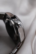 Cargar la imagen en la vista de la galería, Rolex Sea-Dweller Deepsea 126660 - Detail view 5
