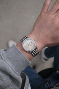 Load image into Gallery viewer, Rolex Day-Date 36 18049 - Detailed view 9
