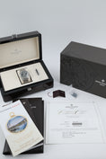 Charger l'image dans la visionneuse de galerie, Patek Philippe Flyback Chronograph Annual Calendar 5905/1A-001 - documents et/ou contenu de la livraison