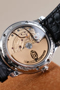Load image into Gallery viewer, F.P. Journe Octa Divine Platinum 40mm Octa Divine - Detailansicht 12