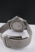 Carica l'immagine nel visualizzatore della galleria, Omega Seamaster Diver 300M 007 Edition 21090422001001 - Detailansicht 9