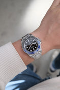 Bild in Galerie-Betrachter laden, Rolex GMT-Master II 126710BLNR - Detailansicht 10