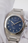 Bild in Galerie-Betrachter laden, Girard Perregaux Laureato Blue Dial 810001143111A - Detailansicht 13
