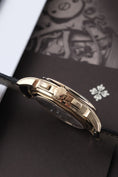 Bild in Galerie-Betrachter laden, Patek Philippe Perpetual Calendar Chronograph 5270J-001 - Detailansicht 5