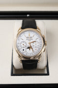 Bild in Galerie-Betrachter laden, Patek Philippe Perpetual Calendar Chronograph 5270J-001 - Detailansicht 1