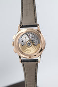 Load image into gallery viewer, Patek Philippe Annual Calendar Chronograph 5905R-001 - Detailansicht 6