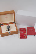Cargue la imagen en el visor de la galería, Omega Speedmaster Racing 32932445106001 - Papiere und oder Lieferumfang