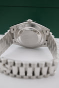 Załaduj obraz do przeglądarki galerii, Rolex Day-Date 40 228236 - Widok szczegółowy 9