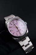 Carica l'immagine nel visualizzatore della galleria, Rolex Oyster Perpetual 36 126000 - Detailansicht 4