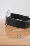 Load image into gallery viewer, Omega Seamaster Diver 300M 21032422001001 - Detailansicht 9
