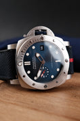 Carica l'immagine nel visualizzatore della galleria, Panerai Submersible QuarantaQuattro Luna Rossa PAM01391 - Detailansicht 5