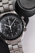 Załaduj obraz do przeglądarki galerii, Omega Speedmaster Professional Moonwatch 31130423001005 - Detailansicht 2