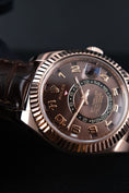 Bild in Galerie-Betrachter laden, Rolex Sky-Dweller 326135 - Detailansicht 2
