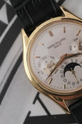 Bild in Galerie-Betrachter laden, Patek Philippe Perpetual Calendar 3940J - Detail view 3