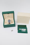 Bild in Galerie-Betrachter laden, Rolex Oyster Perpetual 39 114300 - Papiere und oder Lieferumfang