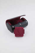 Charger l'image dans la visionneuse de la galerie, Uhrenrolle 2 - Medium - Midnight Black & Wine Red
