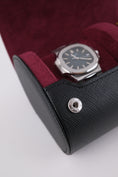 Charger l'image dans la visionneuse de la galerie, Uhrenrolle 2 - Medium - Midnight Black & Wine Red
