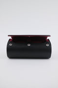 Charger l'image dans la visionneuse de la galerie, Uhrenrolle 2 - Medium - Midnight Black & Wine Red
