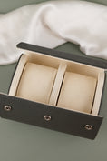 Bild in Galerie-Betrachter laden, Uhrenrolle 2 - Medium - Eagle Grey
