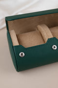 Bild in Galerie-Betrachter laden, Uhrenrolle 3 - Large - Emerald Green
