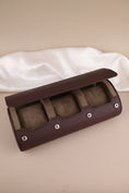 Bild in Galerie-Betrachter laden, Uhrenrolle 3 - Large - Chocolate Brown
