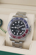 Załaduj obraz do przeglądarki galerii, Rolex GMT-Master II 126710BLRO - Widok szczegółowy 2
