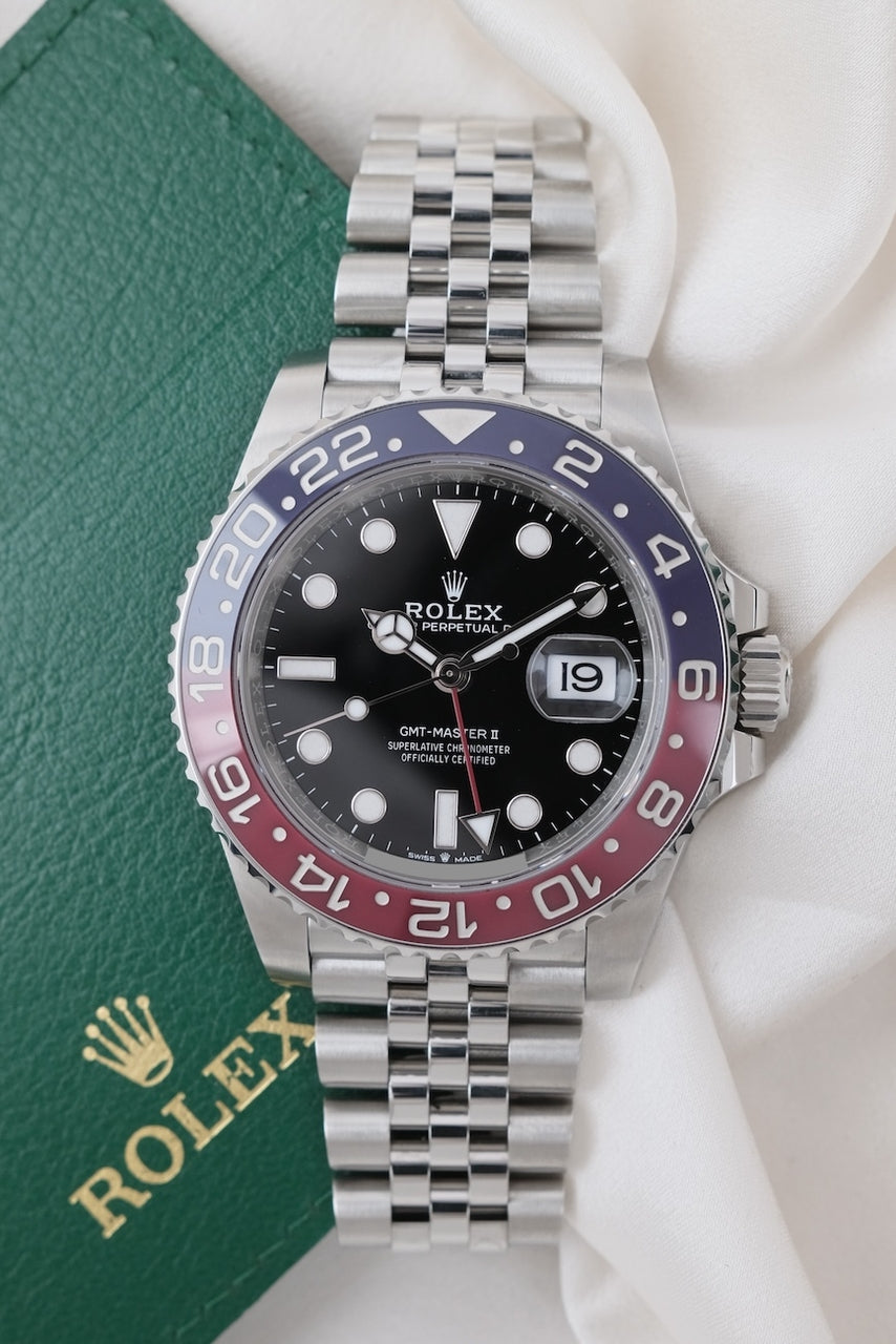 Rolex GMT-Master II 126710BLRO - Detailansicht 4