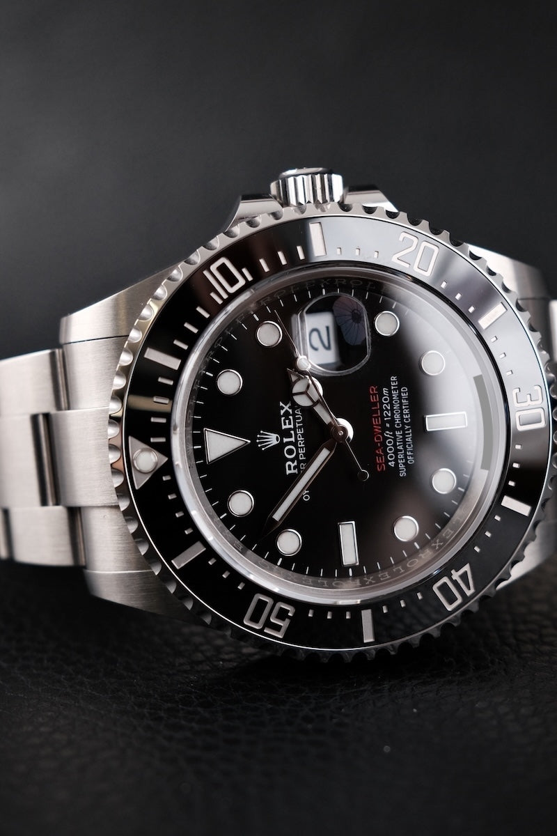 Rolex Sea-Dweller 126600 - Detail view 4