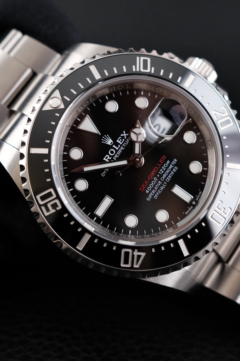 Rolex Sea-Dweller 126600 - Detail view 5