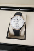 Cargue la imagen en el visor de la galería, Patek Philippe Calendario Anual 5235G-001 - Vista detallada 1
