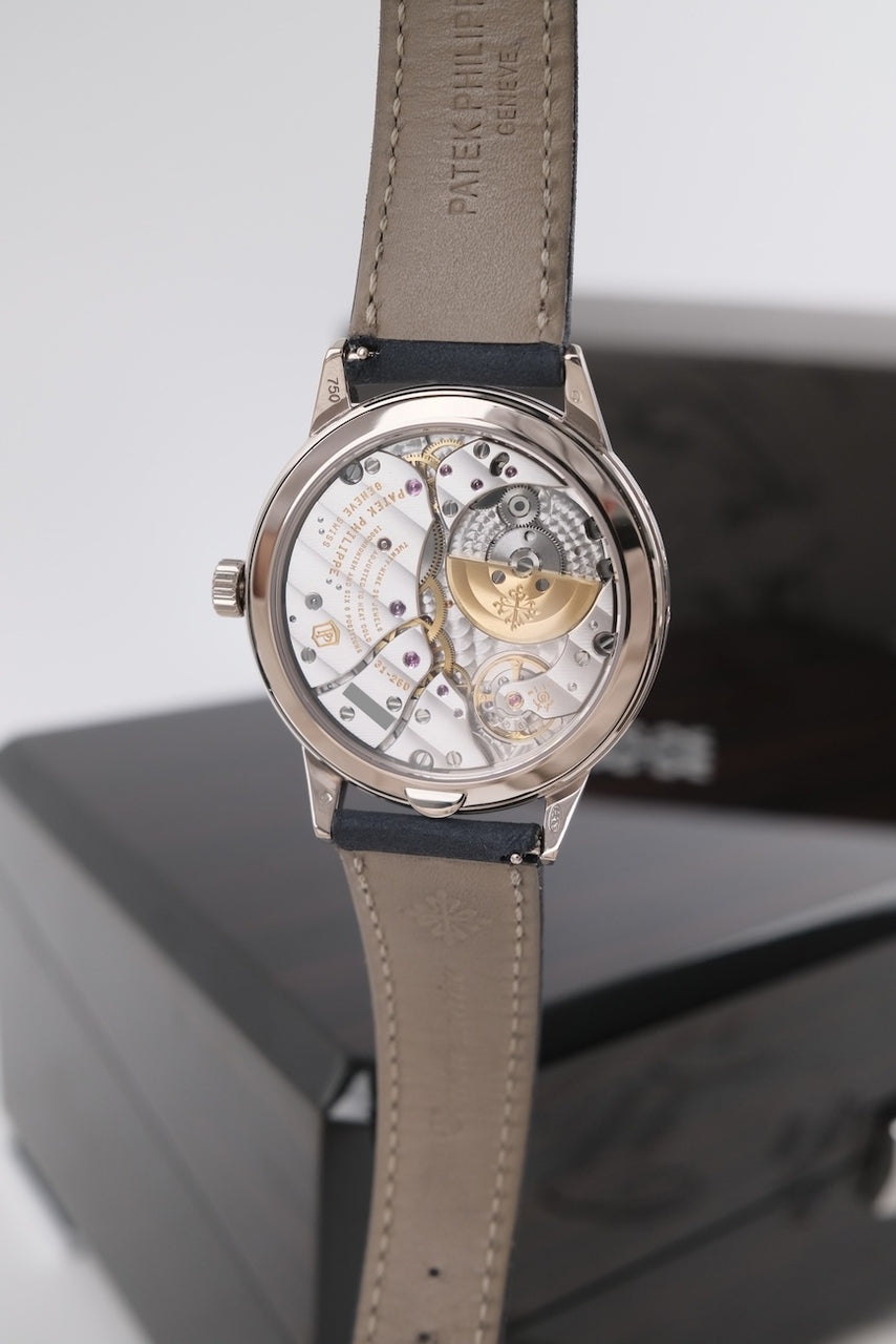 Patek Philippe Annual Calendar 5235G-001 - Detailansicht 8