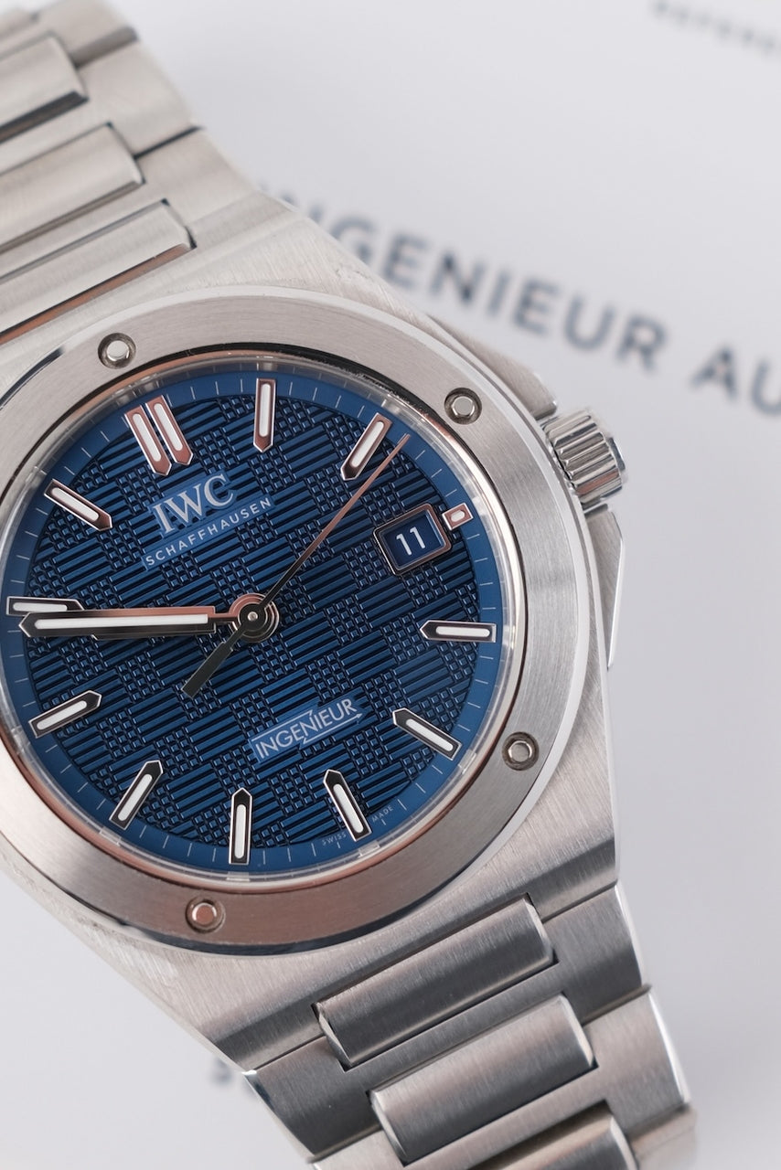 IWC Ingenieur Automatic 40 IW328907 - Detail view 2