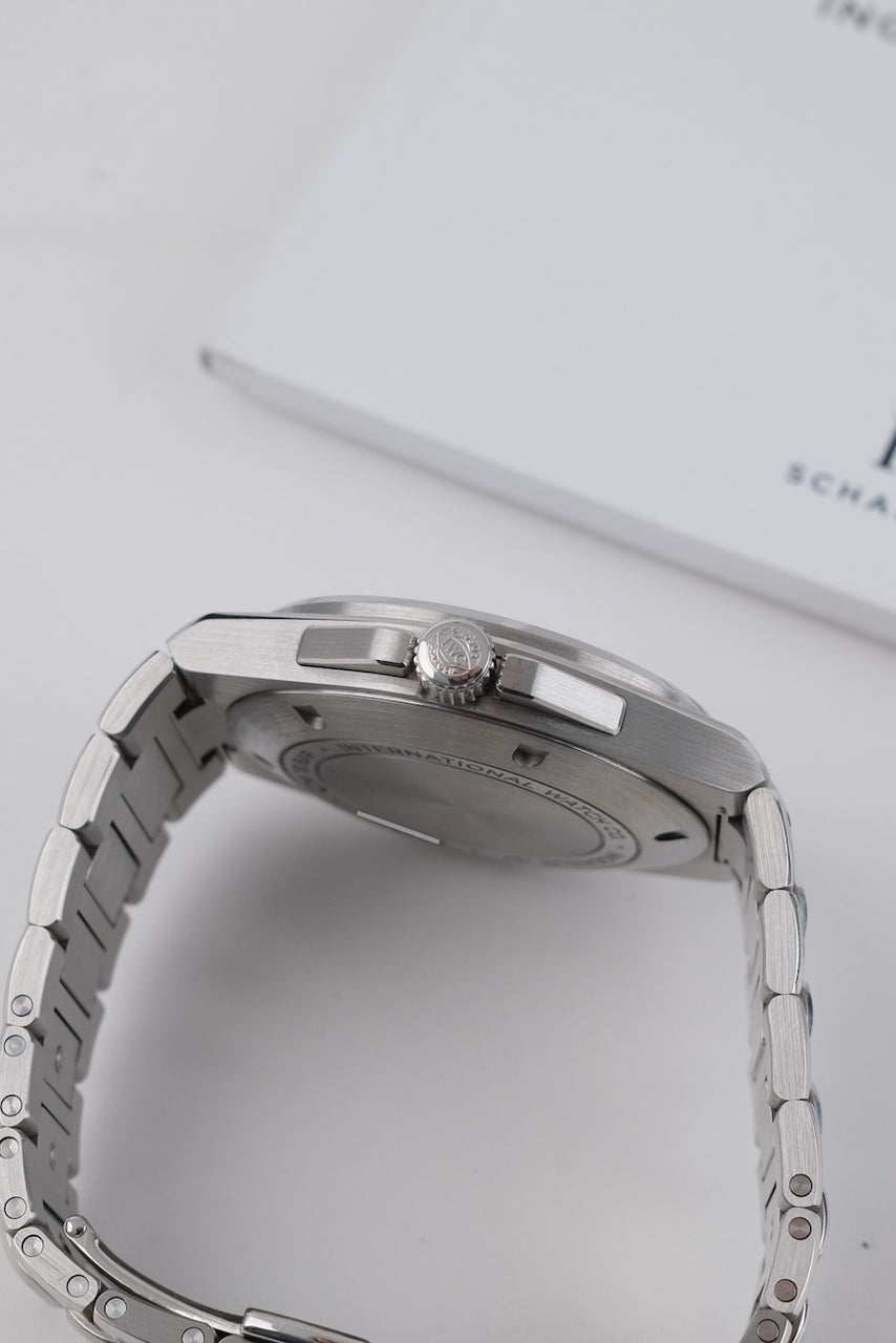 IWC Ingenieur Automatic 40 IW328907 - Detail view 5